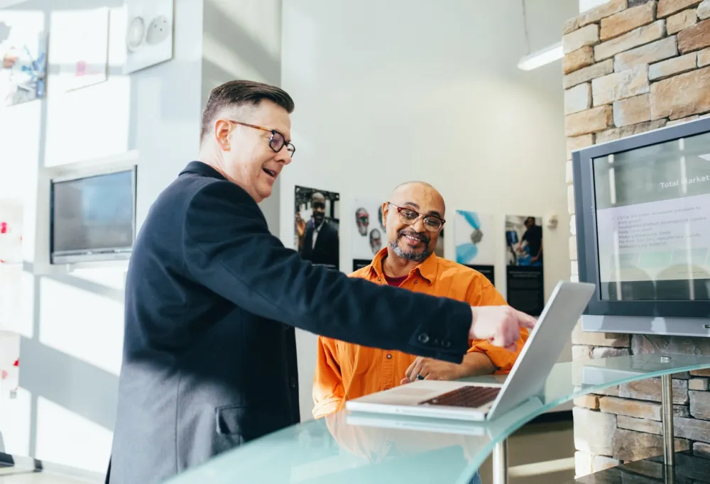 نصائح وحيل مندوبي مبيعات عباقرة لتكون