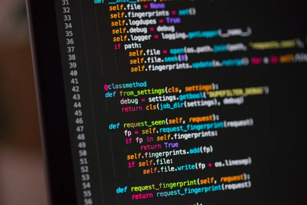 Which is better php cms online or from scratch projects is better