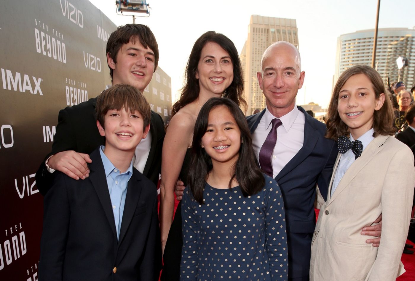 jeff Bezos house, Bezos net worth, And Bezos wife, All about Bezos of amazon in one post